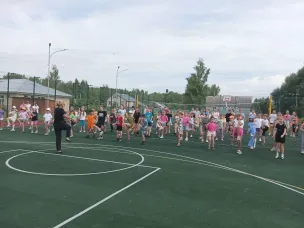 Зарядка со стражем правопорядка