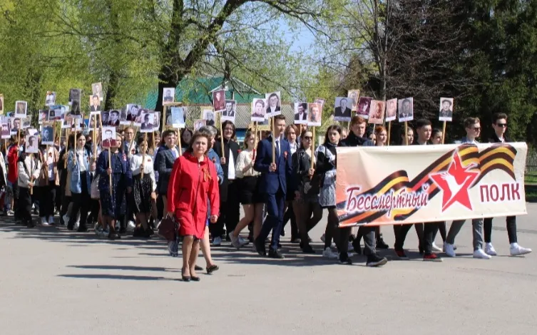 77-й годовщине Победы в Великой Отечественной войне посвящается.