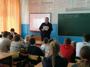 Сотрудники МО МВД России «Большеболдинский» провели классный час тему «Мы против терроризма и экстремизма»
