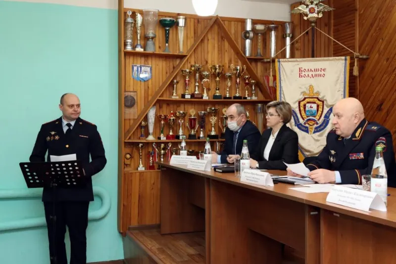 Генерал-лейтенант полиции Юрий Арсентьев встретился с руководящим составом МО МВД Российской Федерации «Большеболдинский» и главой местного самоуправления Большеболдинского муниципального округа.